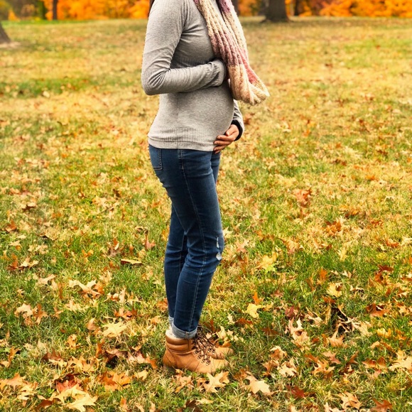 LED - Luxe Essentials Denim maternity jeans - Picture 1 of 6